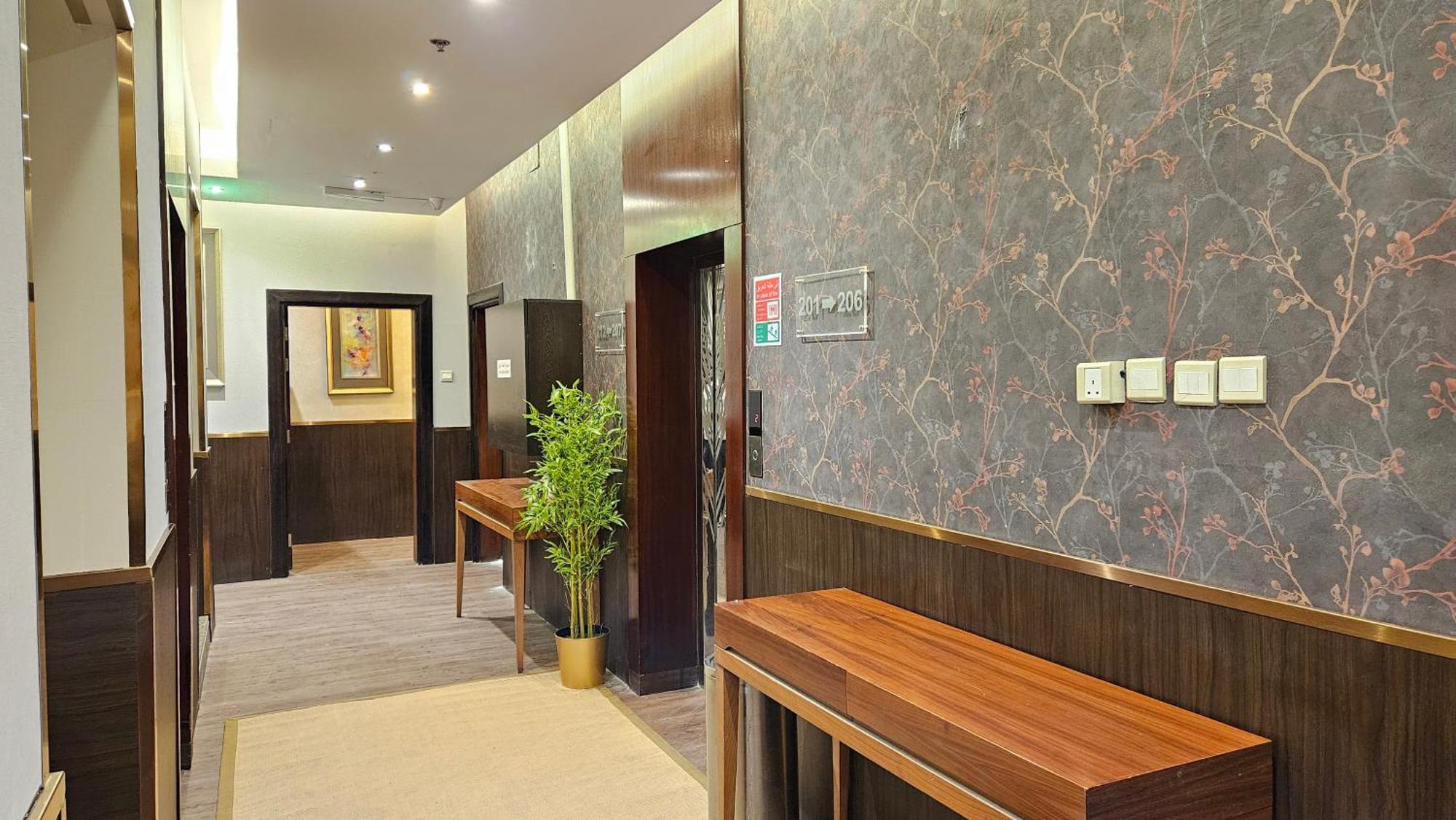 Rahhal Al Bahr Hotel Apartments Dschidda Exterior foto